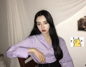 网红吃瓜美女是谁图片,揭秘网络红人的魅力瞬间