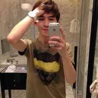 吃瓜网红头像照片男生版,揭秘吃瓜网红男生版头像背后的魅力